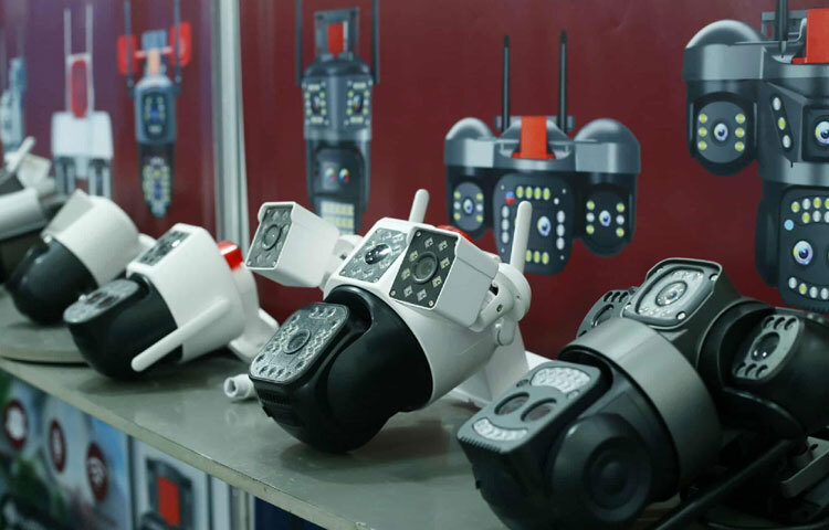 অনুষ্ঠানে সম্মানিত অতিথি হিসেবে বক্তব্য দেন ফায়ার সার্ভিস ও সিভিল ডিফেন্সের পরিচালক (অপারেশন ও মেইটেনেন্স) লেফটেন্যান্ট কর্নেল মোহাম্মদ তাজুল ইসলাম চৌধুরী।