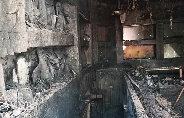 এ আগুনে অনেক ব্যবসায়ীর স্বপ্ন পুড়ে ছাই হয়েছে। ছবি: জাগো নিউজ