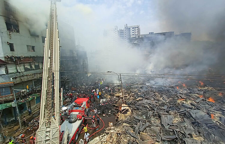 সহস্র মানুষের স্বপ্ন পুড়ে খা খা করছে। ছবি: জাগো নিউজ