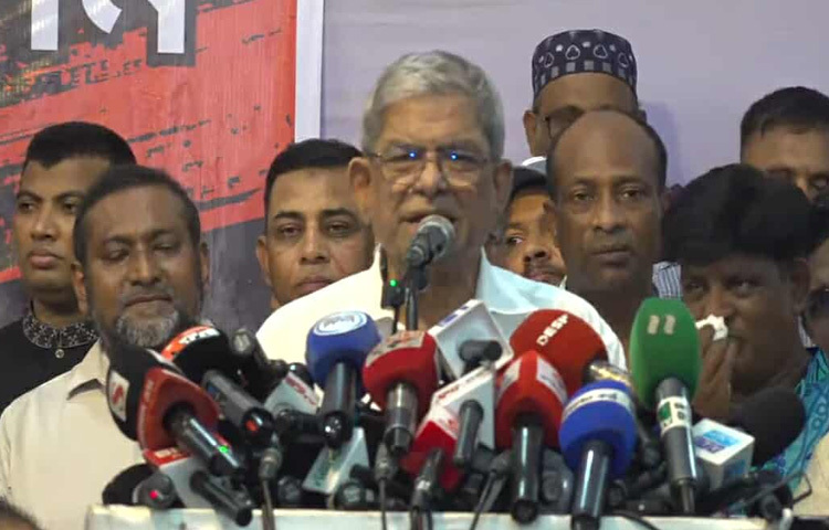 পিআর বা সংখ্যানুপাতিক পদ্ধতিতে না দিলে কিছু দল নির্বাচনে না যাওয়ার পণ করেছে বলে মন্তব্য করেছেন বিএনপি মহাসচিব মির্জা ফখরুল ইসলাম আলমগীর। ছবি: হাসান আলী