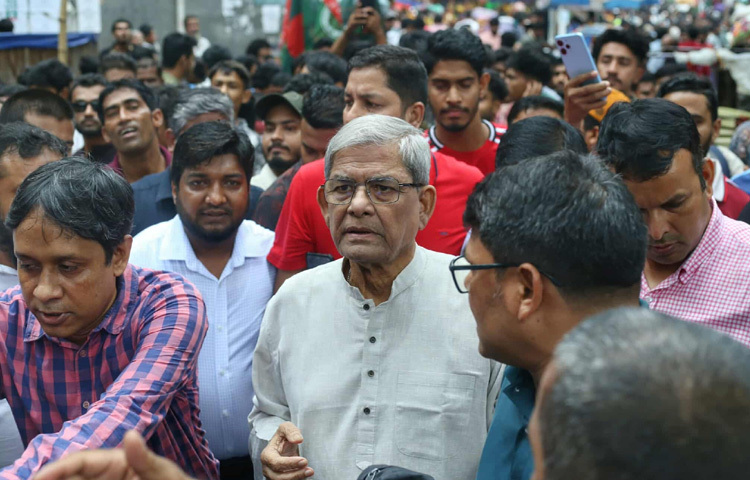 ভারতবর্ষে আমাদের বন্ধু খুব কম বলে মন্তব্য করেছেন বিএনপির মহাসচিব মির্জা ফখরুল ইসলাম আলমগীর। ছবি: মাহবুব আলম