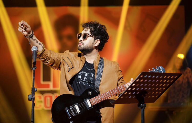 অভিনেতার জন্মদিনে তার ভক্তরা সোশ্যাল মিডিয়ায় শুভেচ্ছা জানায়। এটা শুধু তার জন্য আনন্দের দিন নয়, বরং তার অভিনীত নাটকগুলোর স্মৃতিকে পুনরায় মনে করিয়ে দেয়।