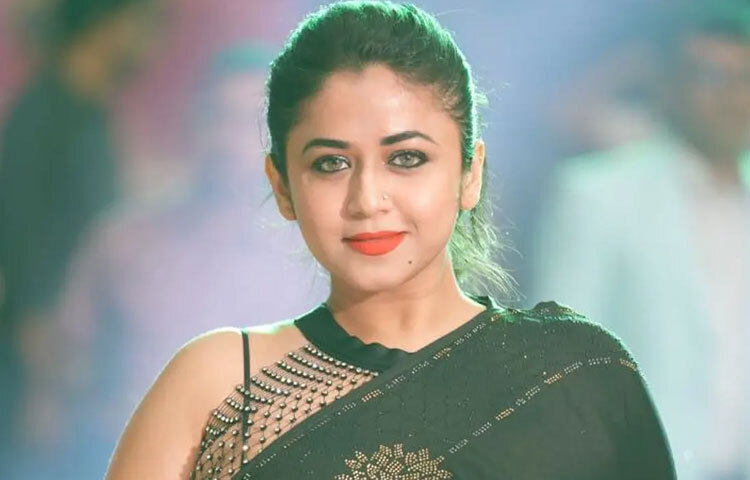 ২০০৭ সালে লাক্স-চ্যানেল আই সুপারস্টার প্রতিযোগিতায় অংশ নিয়ে ফারিয়া শাহরিন প্রথম নজর কাড়েন দর্শকের। তখনও তিনি তরুণ, প্রাণবন্ত এবং স্বপ্নভরা চোখে নতুন জীবনের শুরু করছেন। সেই প্রতিযোগিতা থেকেই তার হাতে আসে প্রথম অভিনয়ের সুযোগ। শোবিজের ঝলমলে দুনিয়ায় পা রেখে তিনি নিজেকে প্রমাণ করেন একে একে নানা নাটক ও বিজ্ঞাপনে।