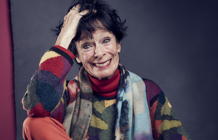 ৮০ পেরিয়েও অভিনয়ের প্রতি তার ভালোবাসা এতটুকু কমেনি। মাঝে মাঝে তাকে এখনও সিনেমায় দেখা যায় প্রবীণ অথচ সংবেদনশীল চরিত্রে। তার অভিনয় আজও দর্শককে নাড়িয়ে দেয়।