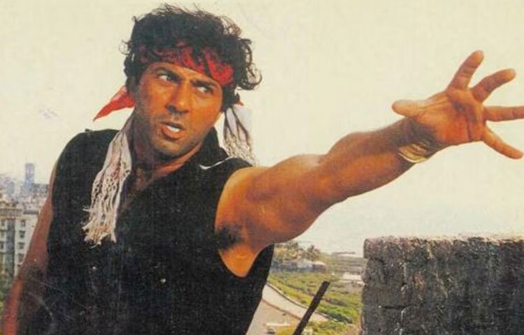 সেই তেজই পরবর্তী সময়ে তাকে এনে দেয় বলিউডের ‘অ্যাংরি ইয়াং ম্যান’ খেতাব। ১৯৯০ সালের ‘ঘায়াল’ সিনেমায় অন্যায়ের বিরুদ্ধে এক সাধারণ মানুষের লড়াই তাকে পৌঁছে দেয় ক্যারিয়ারের চূড়ায়। সেই ছবির জন্য তিনি পান ফিল্মফেয়ার অ্যাওয়ার্ড ও জাতীয় চলচ্চিত্র পুরস্কার, দুইই।