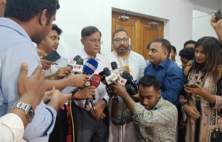 ভারতের পশ্চিমবঙ্গে সংসদ সদস্য আনোয়ারুল আজীম হত্যাকাণ্ডের ঘটনাটি দুই দেশের কোনো বিষয় নয় বলে দাবি করেছেন পররাষ্ট্রমন্ত্রী ড. হাসান মাহমুদ। ছবি: হাসান আলী