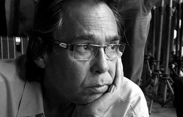 চলচ্চিত্র জগতে তার অভিষেক হয় ১৯৮৪ সালে ‘হুলিয়া’ চলচ্চিত্রে। এরপর একে একে তিনি অসংখ্য কালজয়ী চলচ্চিত্রে অভিনয় করেন। তার উল্লেখযোগ্য চলচ্চিত্রগুলো হলো- ‘হুলিয়া’, ‘শ্যামল ছায়া’, ‘ব্যাচেলর’, ‘একাত্তরের যীশু’, ‘মাতৃত্বসুভা’, ‘জয়যাত্রা’, ‘আনন্দ’, ‘অশ্রুপাপ’, ‘পুণ্য’ ইত্যাদি।