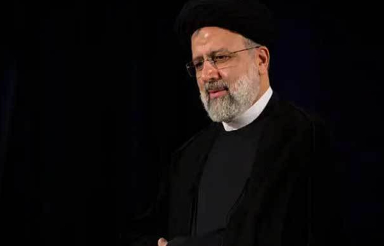 হেলিকপ্টার দুর্ঘটনায় ইরানের প্রেসিডেন্ট ইব্রাহিম রাইসি এবং পররাষ্ট্রমন্ত্রী হোসেইন আমির-আব্দুল্লাহিয়ানসহ অন্যান্য আরোহীরা নিহত হয়েছেন। ছবি: সংগৃহীত