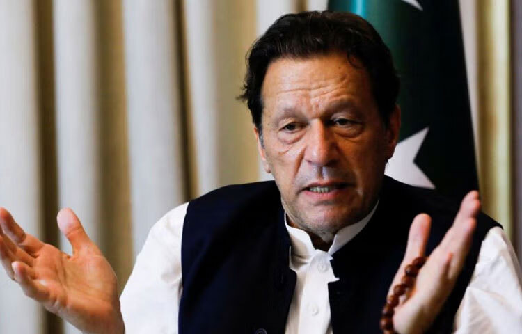 এভাবেই প্রতিষ্ঠিত হয় শওকত খানুম ক্যান্সার হাসপাতাল-যা এখন পাকিস্তানের গর্ব। হাজারো রোগী আজও সেই প্রতিষ্ঠানে বিনামূল্যে চিকিৎসা পান। খেলোয়াড় ইমরান তখন হয়ে ওঠেন মানবিক নেতা।