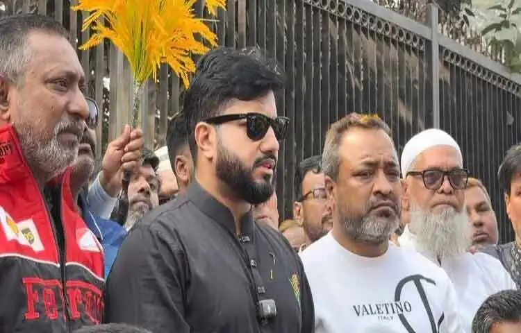 ঢাকা-৮ আসনে এনসিপির প্রার্থী নাসীরুদ্দীন পাটওয়ারীকে ‘মানসিক বিকারগ্রস্ত’ উল্লেখ করে তার ‘চিকিৎসা প্রয়োজন’ বলে মন্তব্য করেছেন ঢাকা-৬ আসনের বিএনপির প্রার্থী ইঞ্জিনিয়ার ইশরাক হোসেন।