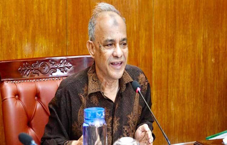 ১৬ ডিসেম্বর বিজয় দিবসে দেশে কোনো ধরনের নিরাপত্তার হুমকি নেই বলে জানিয়েছেন স্বরাষ্ট্র উপদেষ্টা লেফটেন্যান্ট জেনারেল (অব.) মো. জাহাঙ্গীর আলম চৌধুরী। ছবি: সালাহ উদ্দিন জসিম