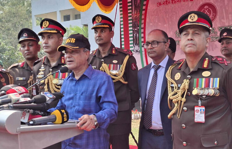 বাংলাদেশ-মিয়ানমার সীমান্ত নিরাপদ আছে দাবি করেছেন স্বরাষ্ট্র উপদেষ্টা লেফটেন্যান্ট জেনারেল (অব.) মো. জাহাঙ্গীর আলম চৌধুরী। ছবি: তৌহিদুজ্জামান তন্ময়