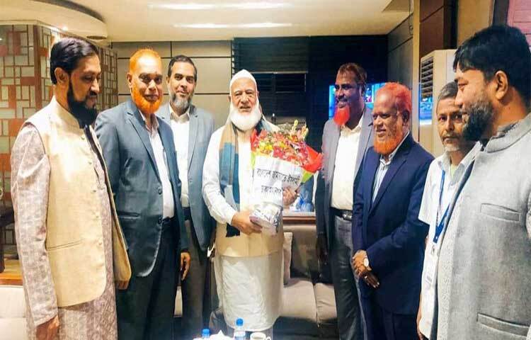 যুক্তরাজ্য সফর শেষ করে দেশে ফিরেছেন জামায়াতে ইসলামীর আমির ডা. শফিকুর রহমান।