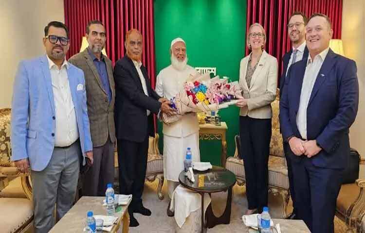 বাংলাদেশে নিযুক্ত বৃটিশ হাইকমিশনার সারাহ কুক জামায়াতে ইসলামীর আমির ডা. শফিকুর রহমানের সঙ্গে সৌজন্য সাক্ষাৎ করেছেন।
