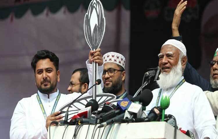 জামায়াতে ইসলামীর আমির ডা.শফিকুর রহমান বলেছেন, ১২ তারিখ বার বার ফিরে আসবে না। ৫ আগস্টের অসম্পূর্ণ কাজ সম্পর্ণ হবে ১২ তারিখ। যে আকাঙক্ষা নিয়ে রক্ত দিয়েছিল আমার ভাই-বোনেরা, ওই রক্তের ঋণ পরিশোধ করার দিন হলো ১২ তারিখ। এই রক্তের সঙ্গে যারা বেইমানি করবে, ইতিহাস তাদের ক্ষমা করবে না।