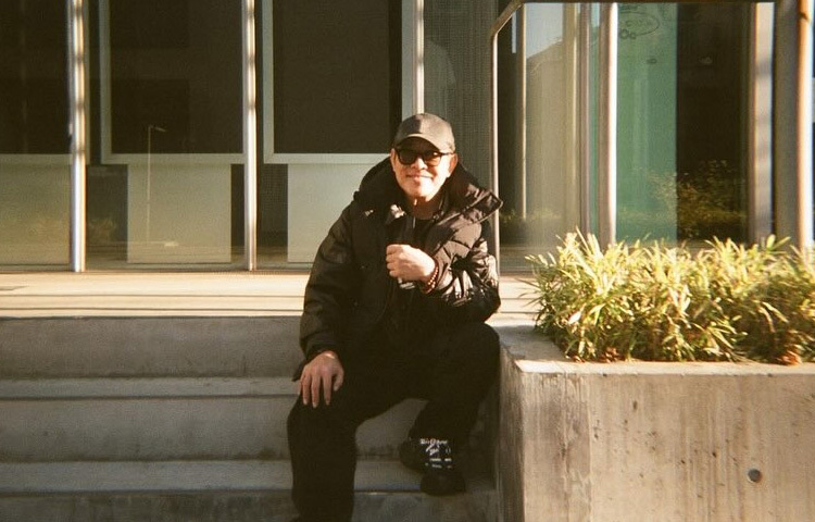 পরে তিনি ‘দ্য ফোরবিডেন কিংডম’, ‘দ্য এক্সপেনডেবল ‘ এবং ‘এক্সট্রিম মেকওভার’ এর মতো সিনেমায় অভিনয় করেন, যা তাকে বিশ্বজুড়ে আরও বেশি পরিচিতি দেয়।