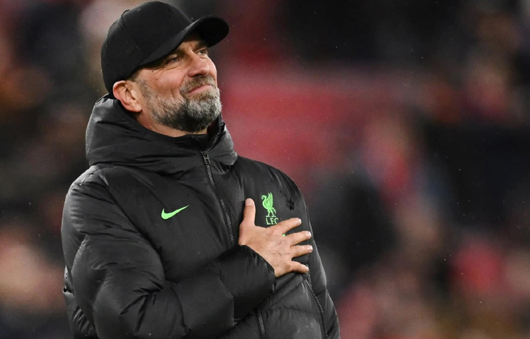 অ্যানফিল্ডে সাড়ে ৮ বছরের কোচিং ক্যারিয়ারের ইতি টেনে লিভারপুলকে বিদায় জানালেন ইয়ুর্গেন ক্লপ। ছবি: সংগৃহীত