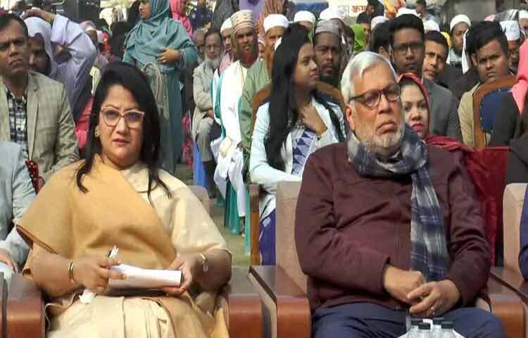 বিদ্যুৎ, জ্বালানি ও খনিজ সম্পদ মন্ত্রণালয়ের উপদেষ্টা মুহাম্মদ ফাওজুল কবির খান বলেছেন, ‘গণভোট প্রচারণা শুধু সরকারের নয়, এটা প্রচার করার সবার দায়িত্ব। গণভোট প্রচারণার জন্য প্রত্যেক উপদেষ্টা বিভিন্ন জেলায় জেলায় যাচ্ছেন।’