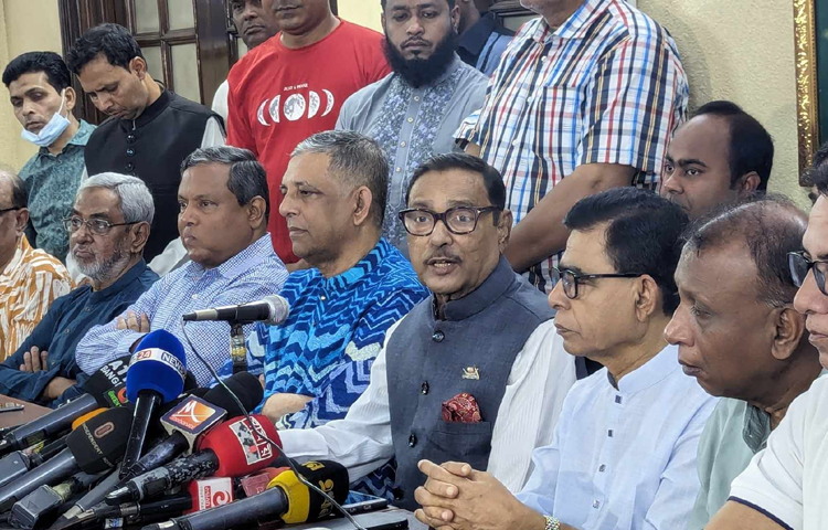 বিএনপির ৬০ লাখ নেতাকর্মী কারাবন্দী, দলটির মহাসচিব মির্জা ফখরুল ইসলাম আলমগীরের এমন দাবি নাকচ করে দিয়েছেন আওয়ামী লীগের সাধারণ সম্পাদক, সড়ক পরিবহন ও সেতুমন্ত্রী ওবায়দুল কাদের। ছবি: জাগো নিউজ