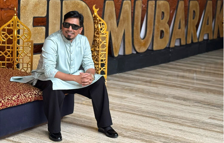 কাজল আরেফিন অমির কাজের আরেকটি বড় দিক হলো-তার গল্প দর্শককে একত্র করে। বন্ধুদের আড্ডা, পরিবারের মজার ঘটনা কিংবা ভালোবাসার টুকরো টুকরো মুহূর্ত-এসবই মানুষকে কাছাকাছি আনে। তার নাটক বা সিরিজে দর্শক নিজেদের খুঁজে পান সেই সম্পর্কগুলো যেগুলো হয়তো ব্যস্ত জীবনে হারিয়ে যাচ্ছিল।