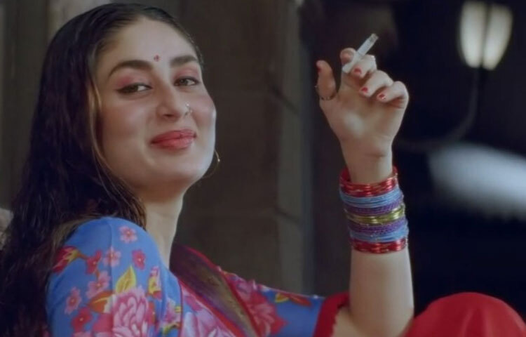 চামেলি ছবির যৌনকর্মীর চরিত্র কিংবা ওমকারার ডলি মিশ্র-সবখানেই ফুটে উঠেছে তার অভিনয় দক্ষতা। জব উই মেট এর গীত চরিত্রের মতো প্রাণবন্ত অভিনয় তাকে বলিউডের সবচেয়ে স্মরণীয় নায়িকাদের সারিতে তুলে ধরেছে।