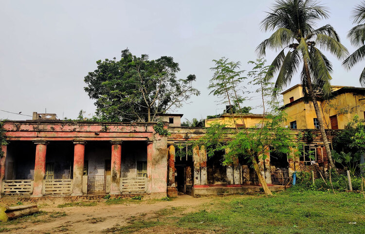 চুয়াডাঙ্গায় অবস্থিত কাশিপুর জমিদার বাড়ি। ছবি: বোহেমিয়ান ফয়সাল