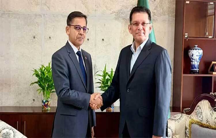 India and Bangladesh have reiterated their commitment to further strengthen mutual interests and people-centric cooperation. This commitment was reiterated during the farewell meeting of Indian High Commissioner to Bangladesh Prannoy Verma with Foreign Minister Khalilur Rahman.