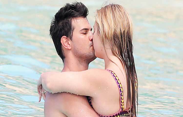 বিভিন্ন গবেষণায় প্রকাশিত হয়েছে, ভালোবাসা প্রকাশের এই মাধ্যমে শরীরের নানা উপকারিতাও লুকিয়ে আছে। চুম্বনকে মনের খোরাকের পাশাপাশি শরীরের খোরাকও বলা যেতে পারে।