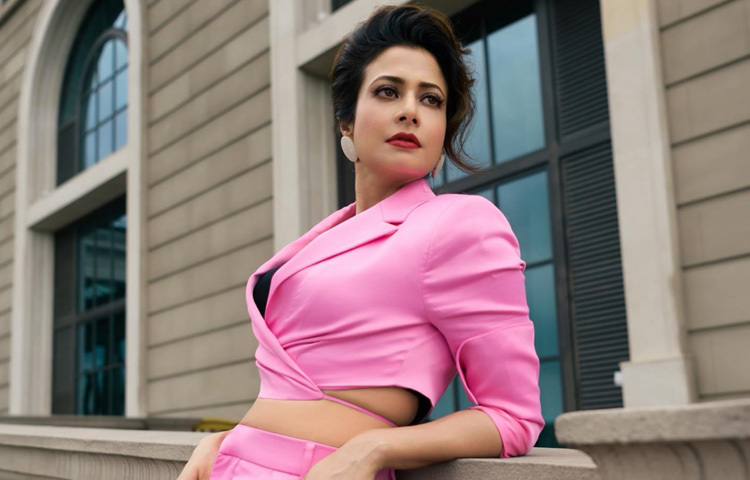 ‘পাগলু’র কথা উঠলে আজও অনেকের মনে পড়ে সেই ছটফটে, প্রাণচঞ্চল মেয়েটির কথা, যে ভালবাসার জন্য গোটা শহর মাথায় তুলে নেয়। আবার ‘হেমলক সোসাইটি’র অসাধারণ অভিনয়ে তিনি যেন জীবন ও মৃত্যুর সূক্ষ্ম দোলাচলে দর্শককে ডুবিয়ে দিয়েছিলেন।