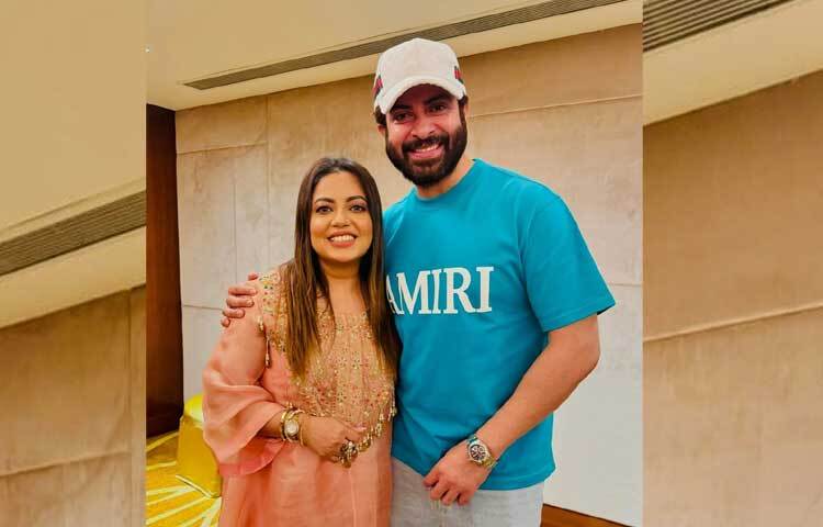 ‘তুফান’ সিনেমার মুক্তির পর শাকিব খান ও কনার ছবি শেয়ার করে শুভ কামনা জানিয়েছেন ঢালিউড অভিনেত্রী অপু বিশ্বাস। ছবি: অপুর ফেসবুক থেকে