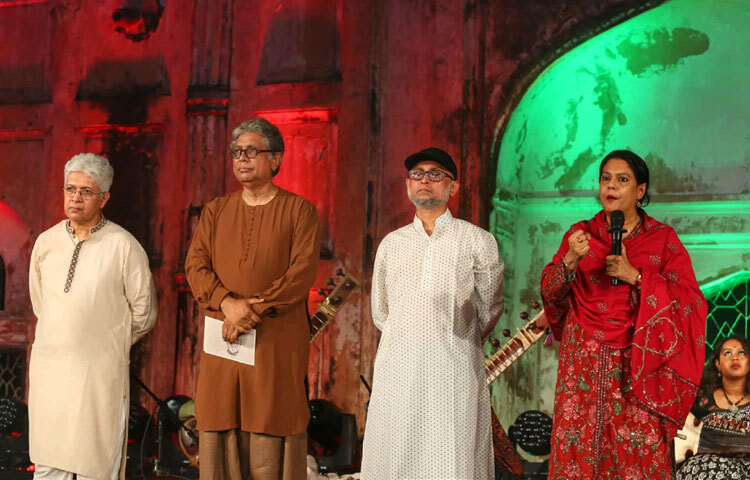 অনুষ্ঠানে পরিবেশ, বন ও জলবায়ু পরিবর্তন মন্ত্রণালয় এবং পানিসম্পদ মন্ত্রণালয়ের উপদেষ্টা সৈয়দা রিজওয়ানা হাসান, গৃহায়ণ ও গণপূর্ত মন্ত্রণালয় এবং শিল্প মন্ত্রণালয়ের উপদেষ্টা আদিলুর রহমান খান এবং সংস্কৃতি বিষয়ক মন্ত্রণালয়ের উপদেষ্টা মোস্তফা সরয়ার ফারুকী বক্তব্য রাখেন।