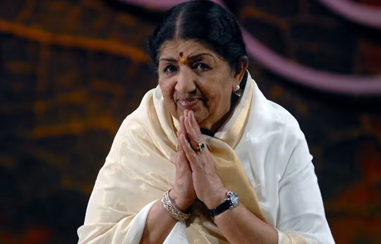 ২০২২ সালের ৬ ফেব্রুয়ারি তিনি শেষনিঃশ্বাস ত্যাগ করেন, তবুও আজও সামাজিক যোগাযোগমাধ্যমে ভক্ত, শিল্পী ও রাজনীতিবিদরা তাকে ভালোবাসায় স্মরণ করেন।