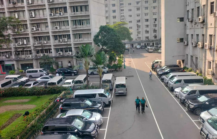 নিরাপত্তা কড়াকড়ি, তবে স্বাভাবিক সচিবালয়ের কর্মকাণ্ড।