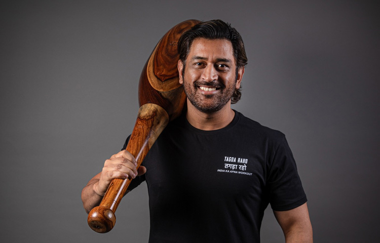 তিনি কখনো ক্যামেরার সামনে নিজেকে বড় করে দেখাতে চাননি। দলের জয়েই ছিল তার আনন্দ এবং পরাজয়ে নিজের কাঁধে নিয়েছেন সমস্ত দায়।