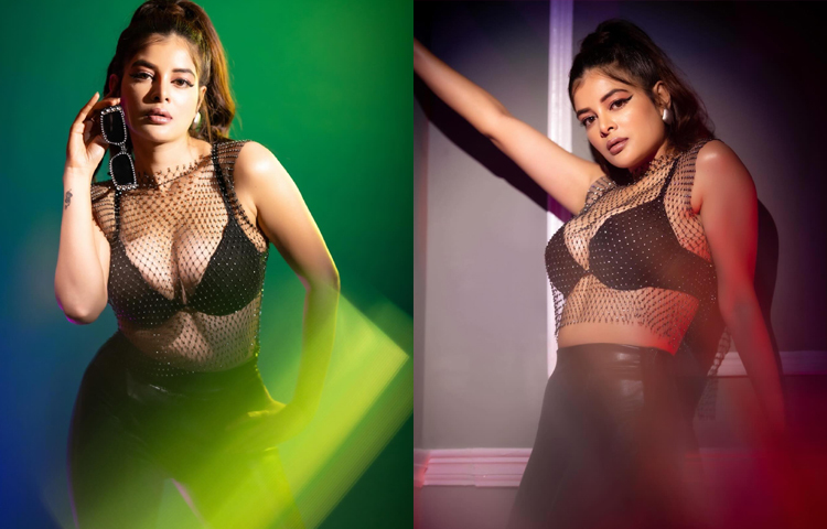 কাজের পাশাপাশি সব সময়ই সোশ্যাল মিডিয়ায় সরব থাকেন এই লাস্যময়ী অভিনেত্রী। শেয়ার করেন নিজের আবেগ-অনুভূতির কথা। ছবি: ফেসবুক থেকে