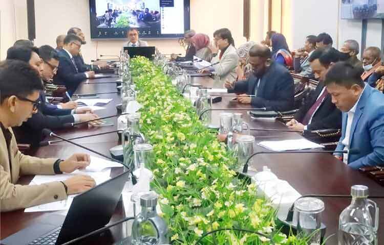 মন্ত্রণালয়ের সভাকক্ষে ‘গণভোট ২০২৬’ উপলক্ষে জনসচেতনতা বৃদ্ধিমূলক প্রশিক্ষণ ও অবহিতকরণ সভায় সভাপতির বক্তৃতা করেন যুব ও ক্রীড়া মন্ত্রণালয়ের সচিব মো. মাহবুব-উল-আলম। ছবি: পিআইডি