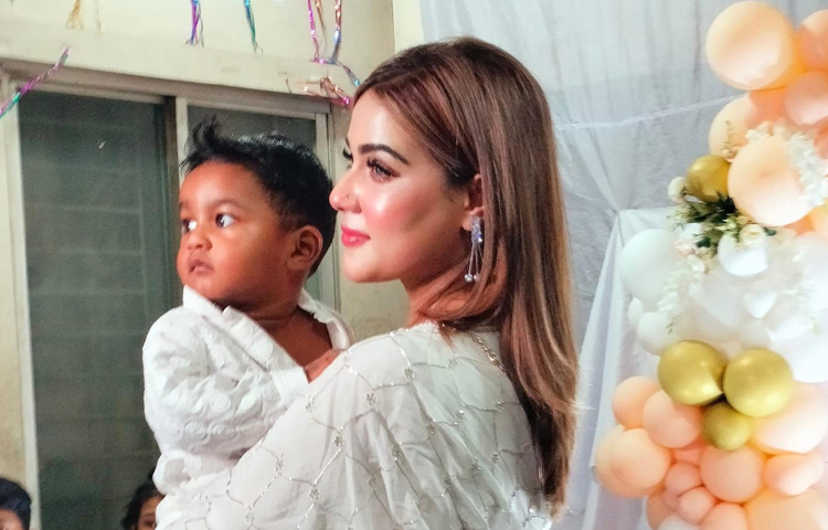 মাহির ছেলের জন্মদিনে শুভেচ্ছা জানিয়েছেন শোবিজ অঙ্গনের অনেকেই। ছবি: ফেসবুক