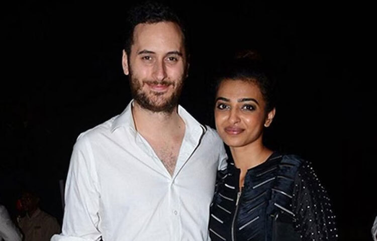 রাধিকা আপ্টে খুবই ব্যক্তিত্বশালী ও স্বাধীনচেতা একজন নারী। ২০১২ সালে ব্রিটিশ সঙ্গীতশিল্পী বেনেডিক্ট টেইলরকে বিয়ে করেন তিনি। কাজের ব্যস্ততা সত্ত্বেও ব্যক্তিজীবনে তিনি গোপনীয়তা বজায় রাখতে ভালোবাসেন।