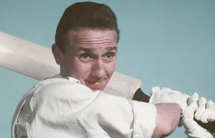 ছোটবেলা থেকেই খেলাধুলার প্রতি আগ্রহ ছিল প্রবল।