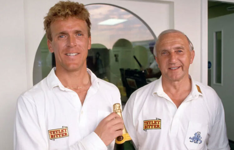 মিকি স্টুয়ার্টের ছেলে অ্যালেক স্টুয়ার্ট ইংল্যান্ডের অন্যতম সফল অধিনায়ক ও উইকেটকিপার-ব্যাটার হিসেবে আন্তর্জাতিক ক্রিকেটে কিংবদন্তি হয়ে উঠেছেন। বলা যায়, ক্রিকেট তাদের রক্তে মিশে আছে।