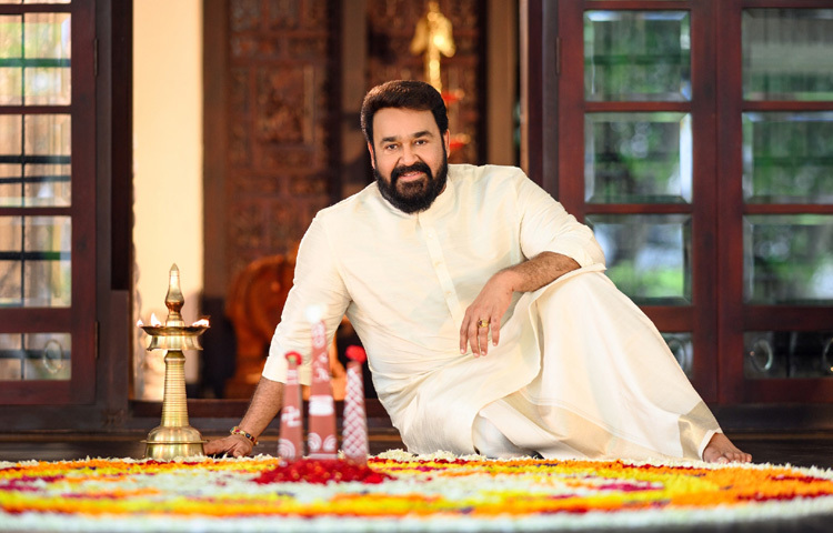 ১৯৮৮ সালে কেরালার প্রখ্যাত চলচ্চিত্র প্রযোজক কেএ বালাচন্দ্রনের মেয়ে সুচিত্রাকে বিয়ে করেন তুমুল জনপ্রিয় এই অভিনেতা। প্রণব ও বিশ্বা নামের দুই সন্তান রয়েছে তাদের।