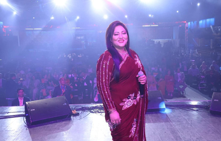 নারীর কষ্ট, দারিদ্র্য, অসম সামাজিক বাস্তবতা নিয়ে তার কণ্ঠে উঠে এসেছে অকপট সত্য। এই আত্মিক সংযোগের কারণেই মমতাজ দেশের সর্বস্তরের মানুষের হৃদয়ে জায়গা করে নিয়েছেন।