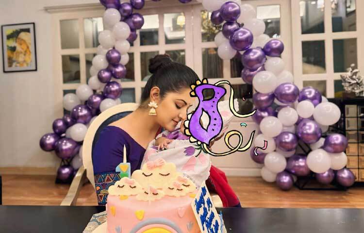 আজ প্রিয়মের জন্মের একমাস পূর্ণ হয়েছে। ছবি: পরীমণির ফেসবুক থেকে