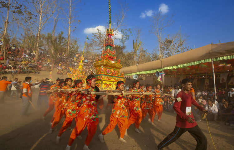 তিনি আরও বলেন, শান্তি শুধু সংঘাতের অনুপস্থিতিই নয়; এটি ন্যায়বিচার, মর্যাদা এবং মানবিক সহমর্মিতার উপস্থিতি। আন্তর্জাতিক শান্তি দিবসে আমার ছবিগুলো সেই বার্তাই স্মরণ করিয়ে দিক।