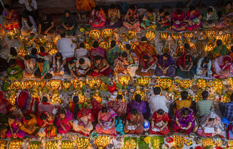 ধর্মীয় কাজে মগ্ন সবাই।