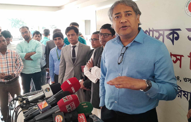 জবাবদিহিতা, শৃঙ্খলার স্বার্থে পেশাদার ও নিবন্ধিত অনলাইন পোর্টালই থাকবে এবং চলবে বলে জানিয়েছেন তথ্য ও সম্প্রচার প্রতিমন্ত্রী মোহাম্মদ আলী আরাফাত। ছবি: মাসুদ রানা