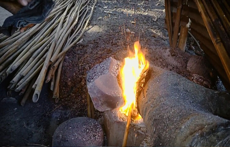 অভাব থেকে মুক্তি পেতে গ্রামের অনেকেই ছিপ তৈরির পেশায় যুক্ত হয়েছেন। এতে পরিবার চালানো যেমন সহজ হচ্ছে, তেমনি নতুন কর্মসংস্থানও তৈরি হচ্ছে।