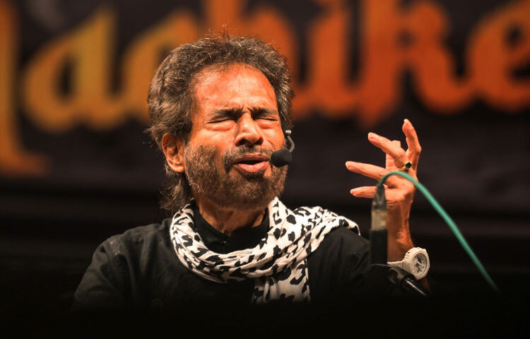 প্রেম, অভিমান আর একাকীত্বের এক অনন্য মিশ্রণ ছিল সেই গানে, যা আজও শ্রোতাদের হৃদয়ে অনুরণিত হয়। এরপর একে একে ‘অপরাজিতা’, ‘চুপিচুপি’, ‘অমৃতকুম্ভের খোঁজে’ অসংখ্য অ্যালবাম বাংলা আধুনিক গানের ধারা বদলে দেয়।