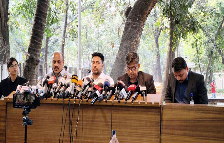 উপদেষ্টা পরিষদ থেকে পদত্যাগ করেছেন তথ্য উপদেষ্টা নাহিদ ইসলাম।