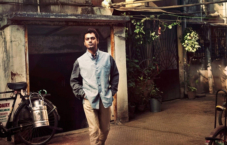 আজ গুণী এই অভিনেতার জন্মদিন। ১৯৭৪ সালের এই দিনে উত্তর প্রদেশের ছোট গ্রাম বুধানায় একটি মুসলিম সম্ভ্রান্ত পরিবারে জন্ম তার।